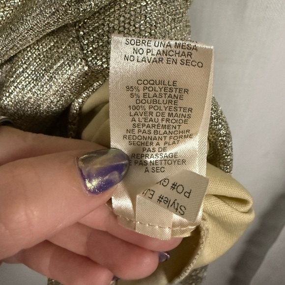 Eliza J Metallic Long Sleeve Sheath Dress in Champagne Gold Size 8 - Picture 10 of 10